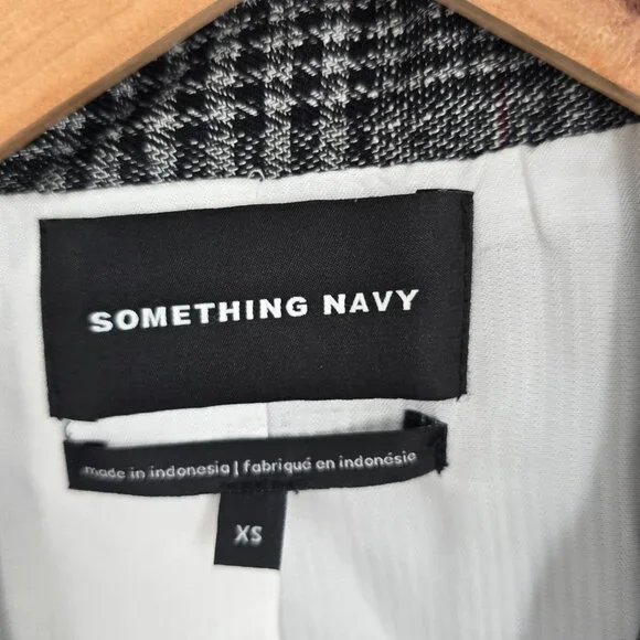 NEW‎ Something Navy Grey Plaid Slouchy Blazer Jacket Women’s XS Narrow Lapel - Picture 3 of 8